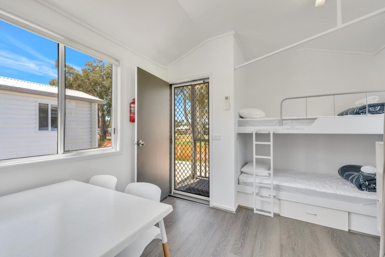 Ingenia Holidays Middle Rock One Mile Exterior photo