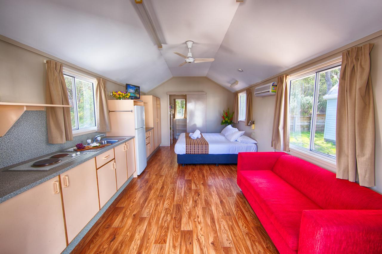 Ingenia Holidays Middle Rock One Mile Room photo
